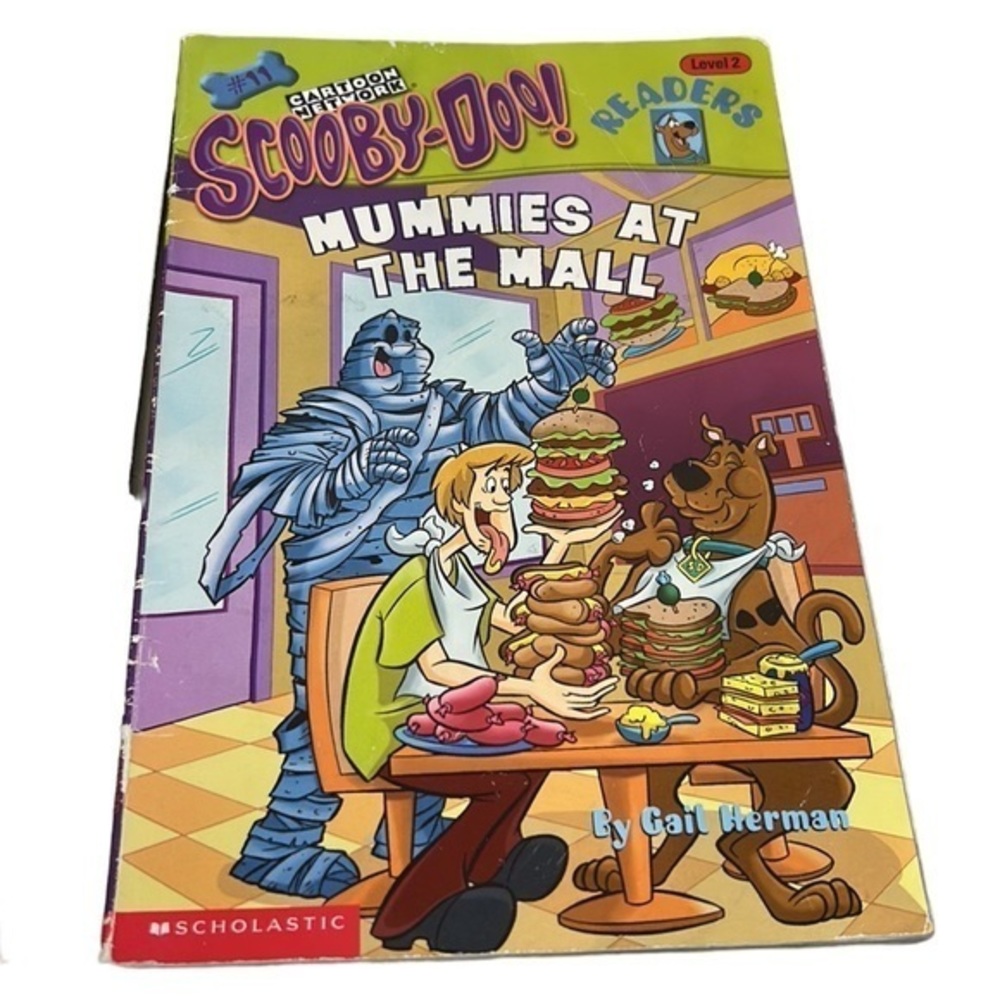 Scholastic Scooby-Doo Readers Disappearing Donuts/Shiny Spooky Knights/Mummies - Picture 3 of 12